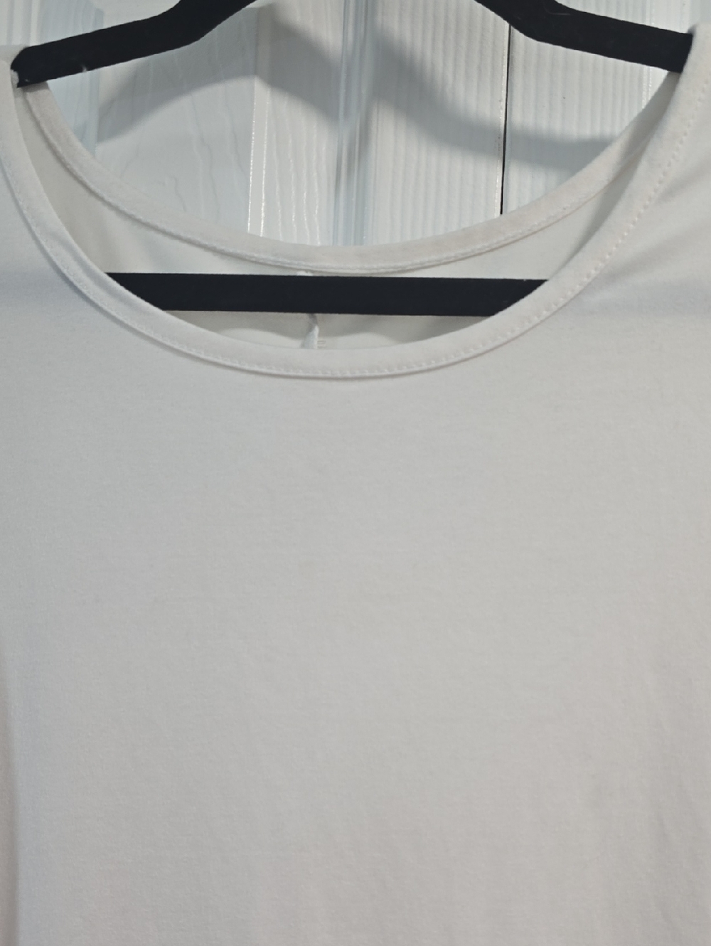 Women’s White Ruffle Sleeve High-Low Top - Picture 7 of 11